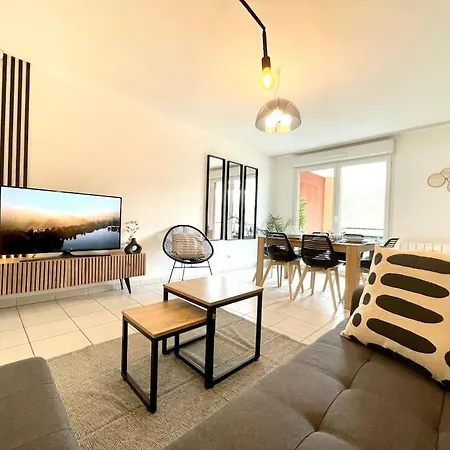 Le - Confort Et Calme Au Centre-ville - Lits Queen Size Apartment